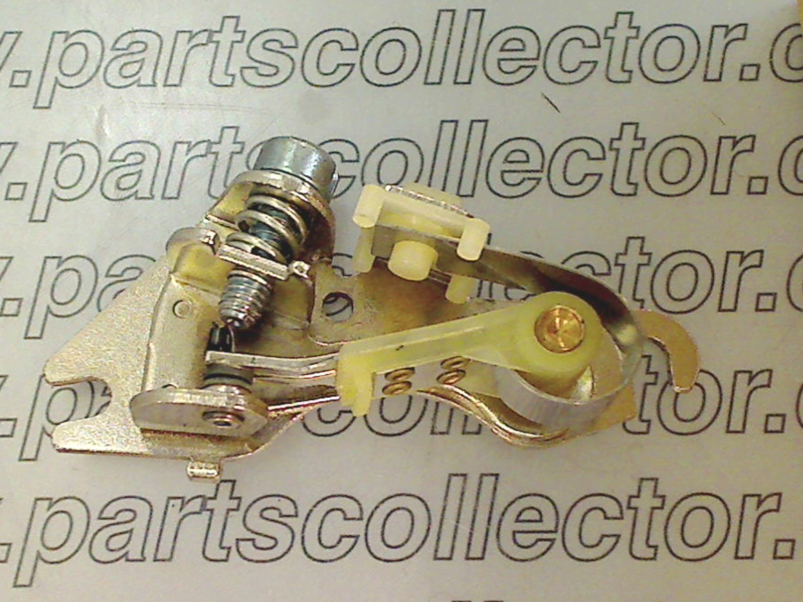 DISTRIBUTOR POINT